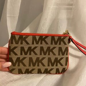 Wristlet